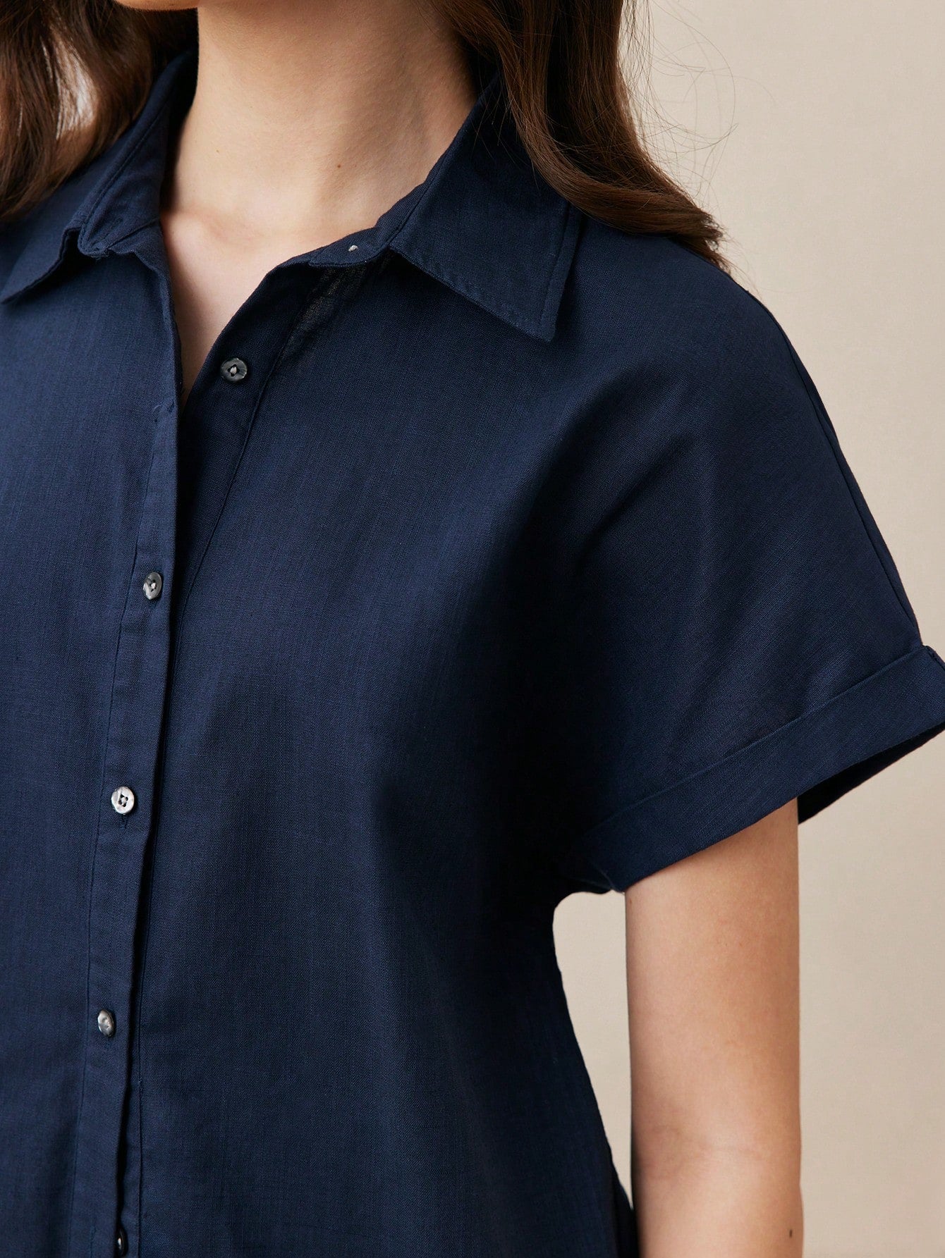 BizChic Chemise boutonnée à manches courtes et col pour femmes