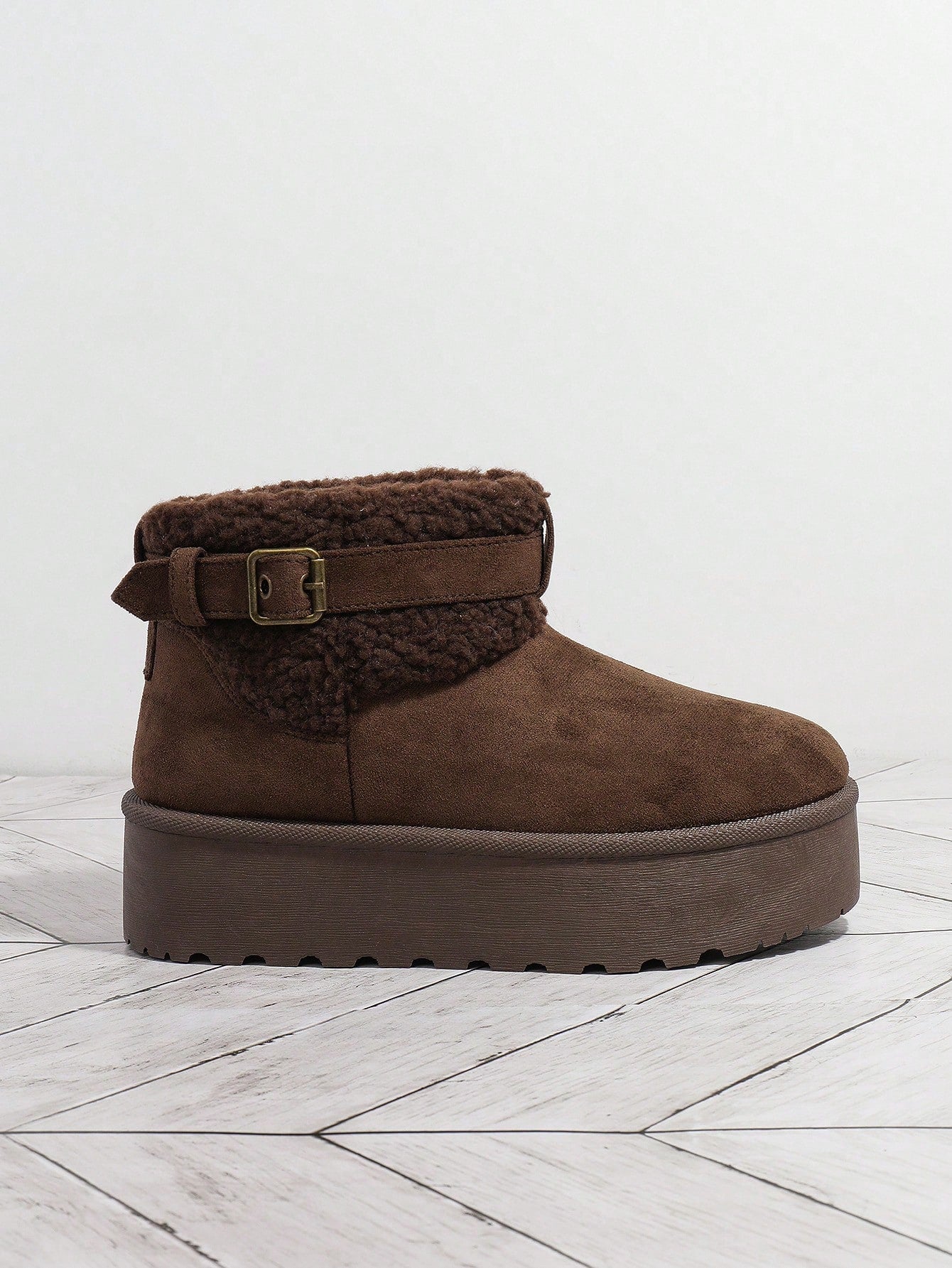SHUZIA Chaussures pour femmes à bout rond, bottes de mode chocolat