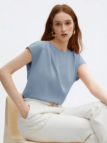 BizChic Nouvelle blouse à col rond plissé à l'épaule, bleue