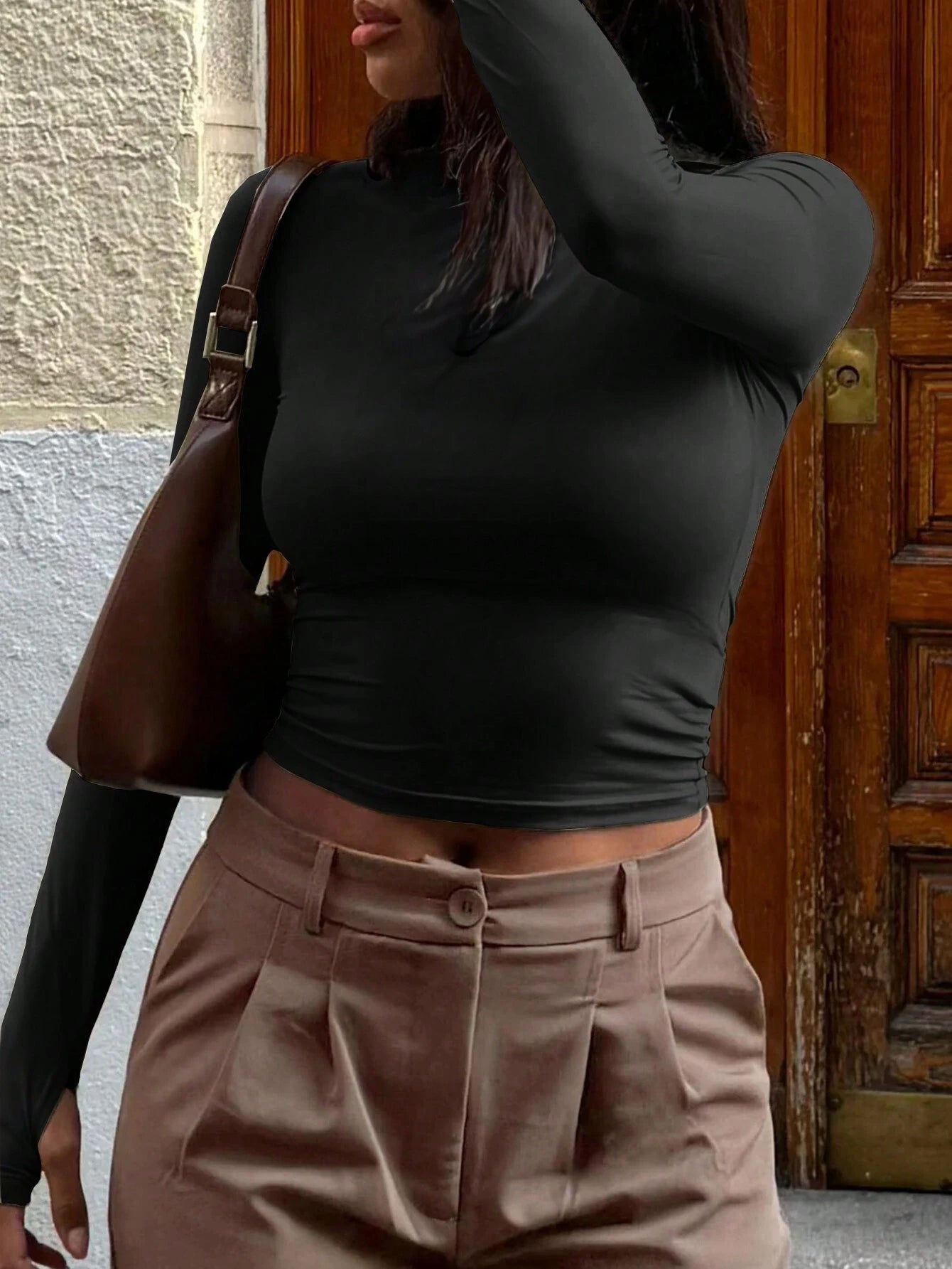 INAWLY T-shirt ajusté à manches longues et col ras-du-cou de couleur unie pour femmes