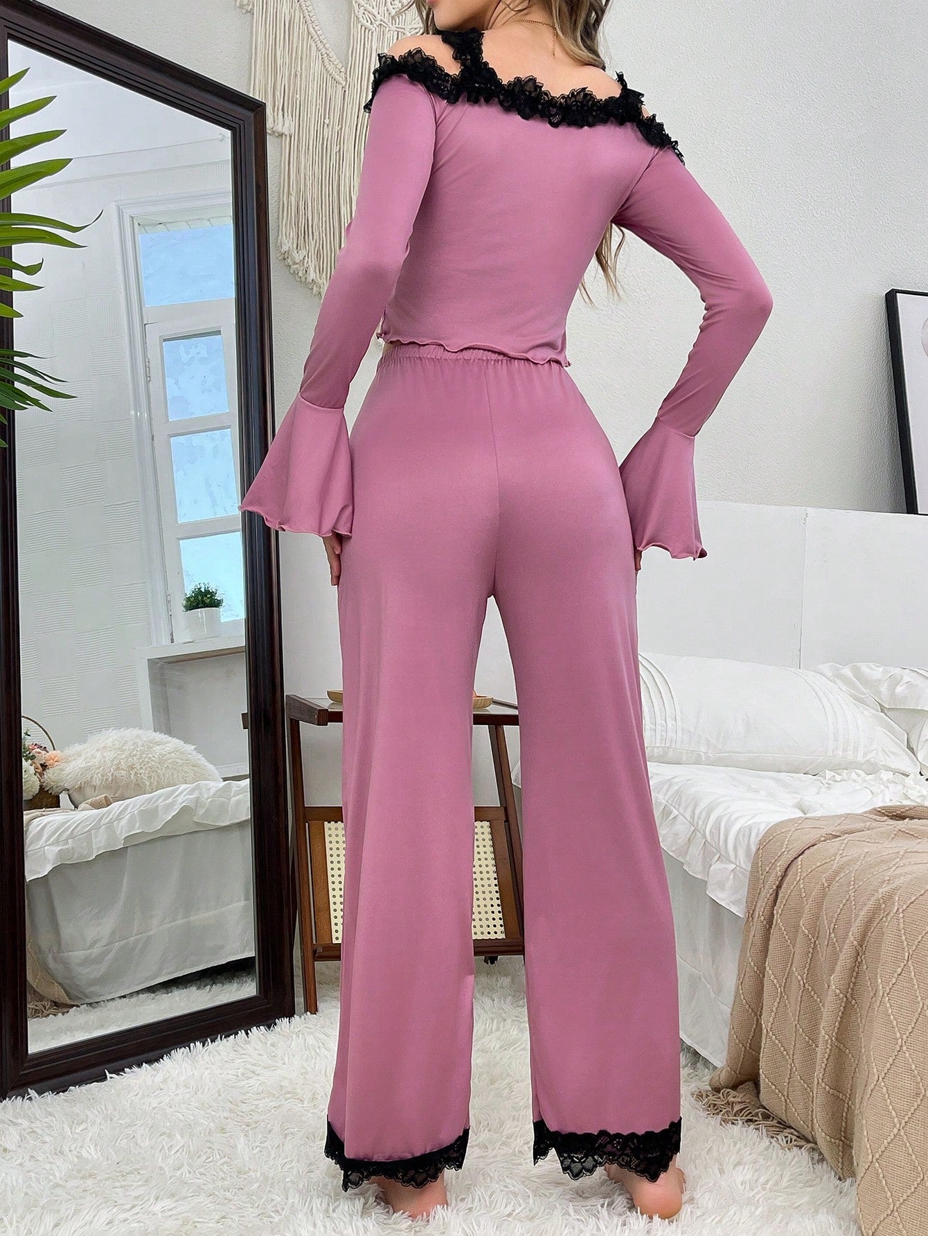 HEIN Conjunto de pijama de mujer con detalles elegantes y acogedores