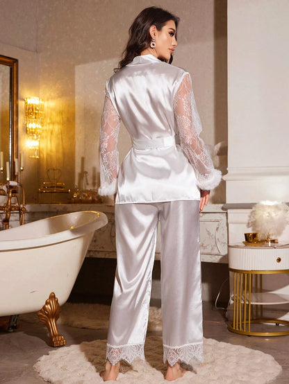 SHEIN X Garcia Sisters LuxeNights Conjunto de pijama de top ligeramente transparente y pantalones con parches de piel sintética y encaje