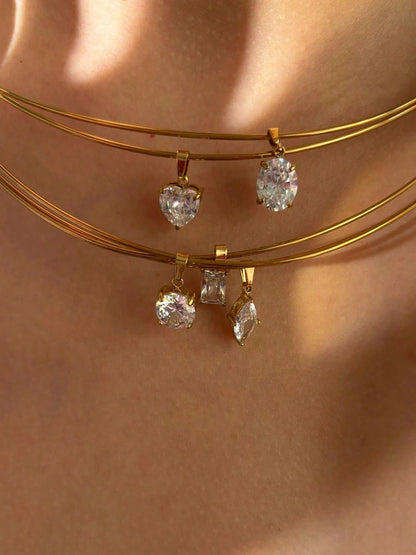 1 pièce Collier pendentif en acier inoxydable et zircone étincelant avec un toucher de luxe pour femmes