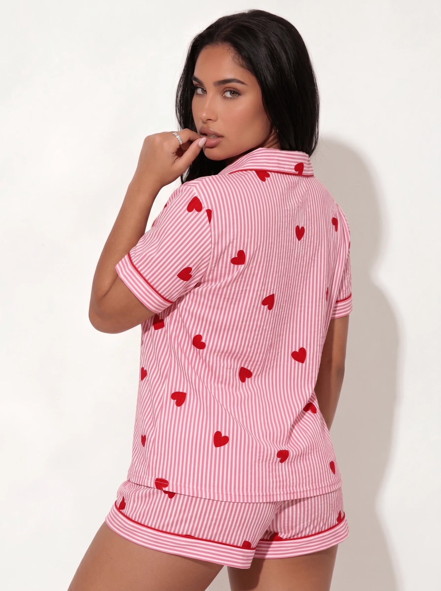 Snug League Conjunto de pijama de mujer con parte superior de manga corta con cuello de botones y pantalones