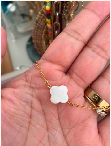 1 pièce Collier mode en acier inoxydable avec pendentif fleur coquillage pour femmes